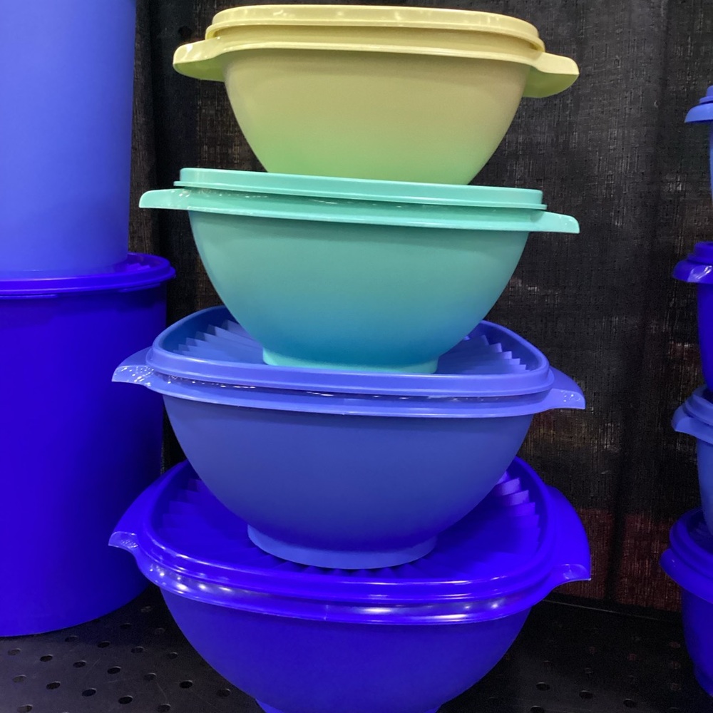 Tupperware Servalier Bowls - set of 4 in various capacities